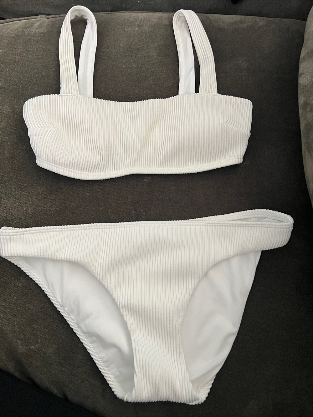 Hollister 2 piece swimsuit. Top small. Bottoms medium